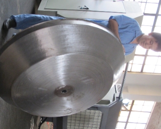 Carbon steel spinning mold