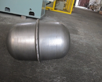 Carbon steel gas tank spinning forming